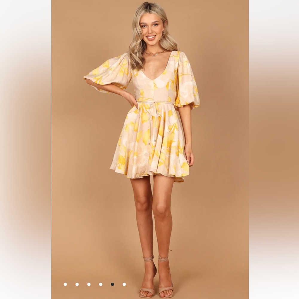 NWT Petal and Pup Amarillo Puff Sleeve Dress